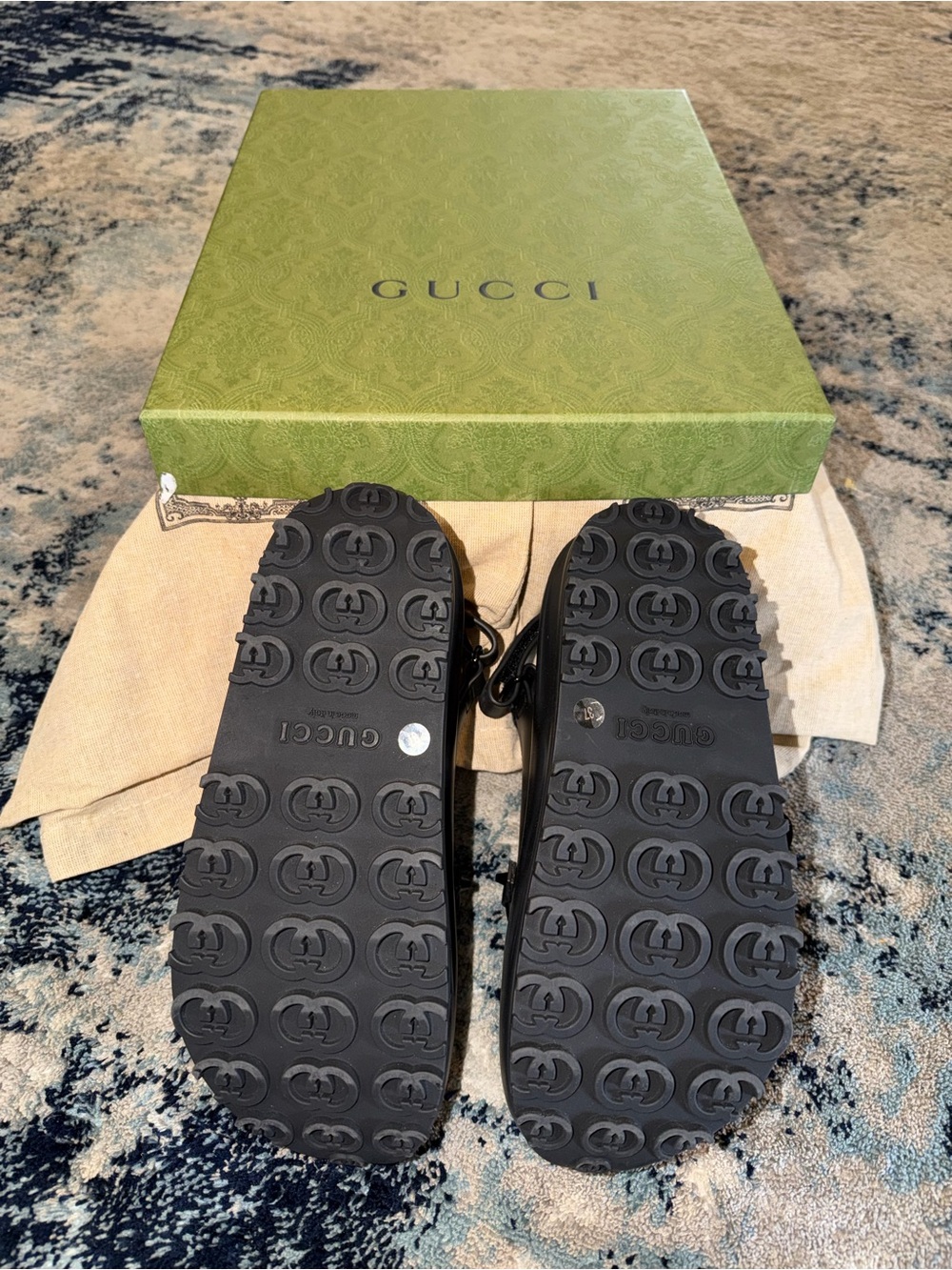 Gucci Black Platform Sandals with Signature Horsebit - Picture 5 of 6